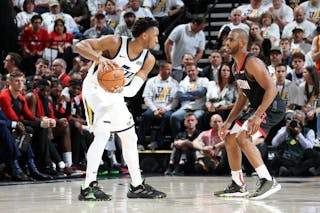 尤尔曼德：哈兰德是最好的前锋之一，但足球始终是团队运动