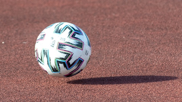 刻引发了广 刻引发了广